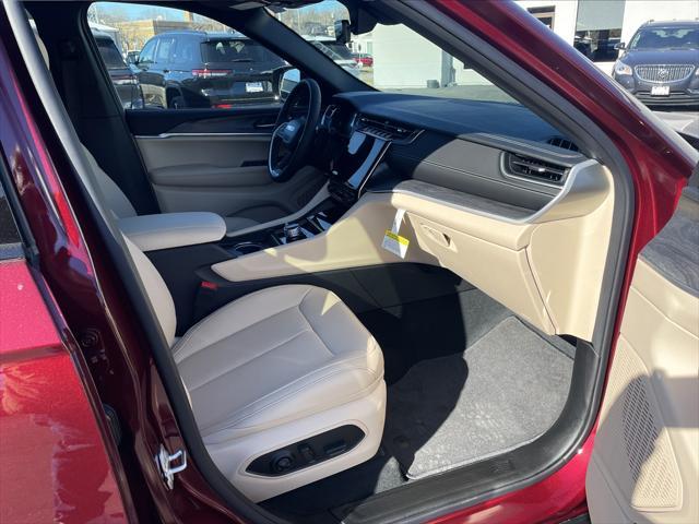 new 2025 Jeep Grand Cherokee car, priced at $50,020