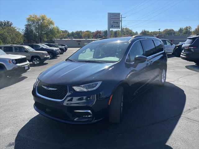 used 2022 Chrysler Pacifica car