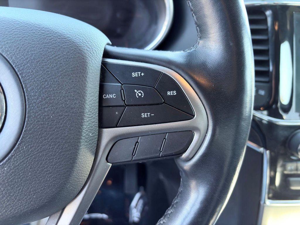 used 2021 Jeep Grand Cherokee car, priced at $27,600