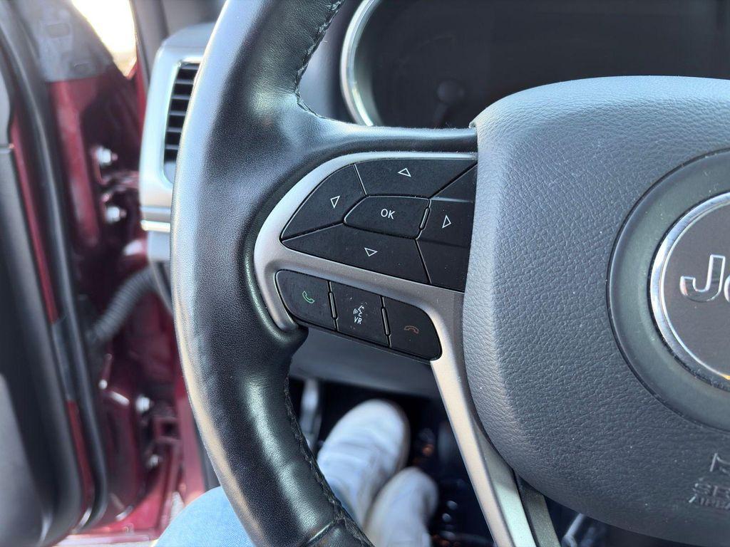 used 2021 Jeep Grand Cherokee car, priced at $27,600