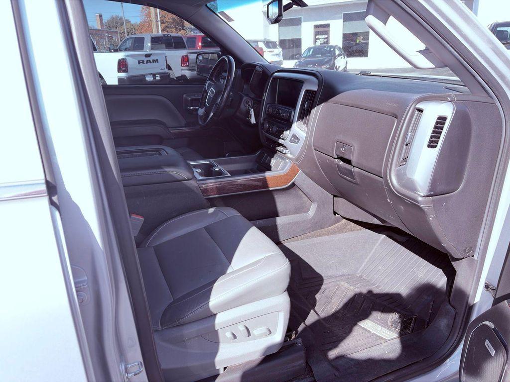 used 2018 GMC Sierra 1500 car, priced at $22,175