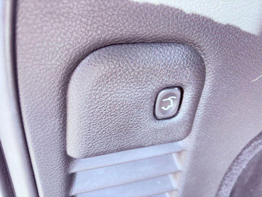 used 2017 Jeep Grand Cherokee car, priced at $16,250