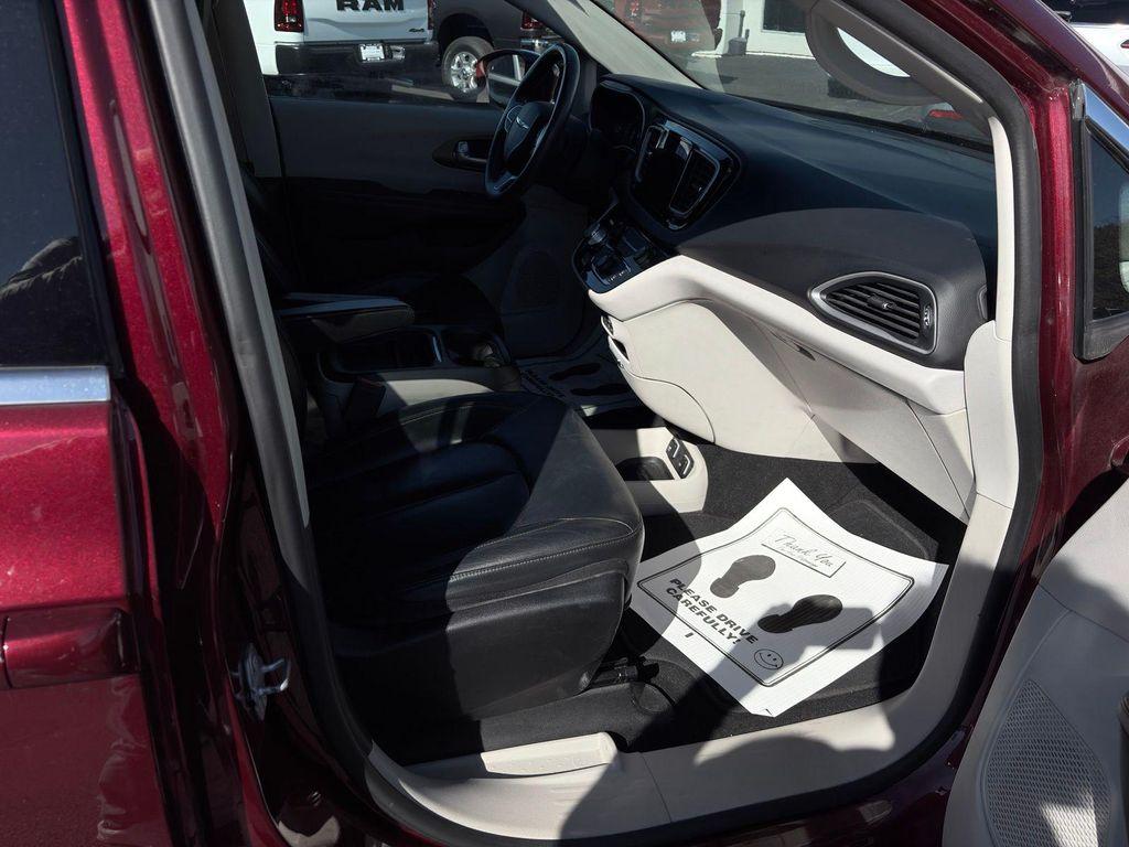 used 2017 Chrysler Pacifica car, priced at $8,975