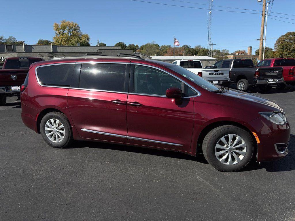 used 2017 Chrysler Pacifica car, priced at $8,975