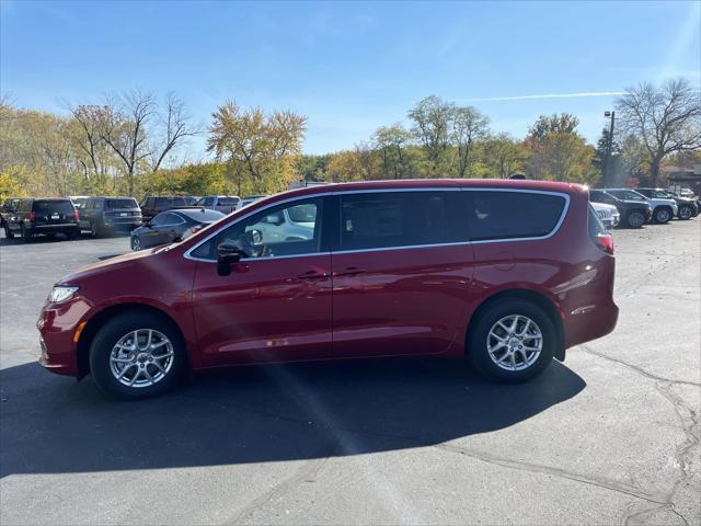 new 2025 Chrysler Pacifica car, priced at $46,320