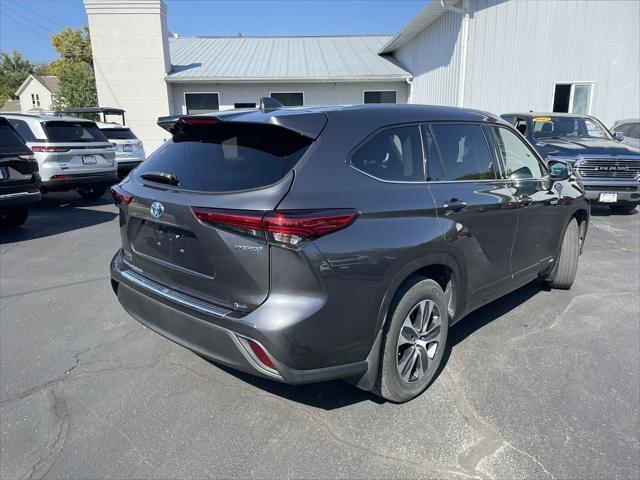 used 2021 Toyota Highlander Hybrid car, priced at $24,850