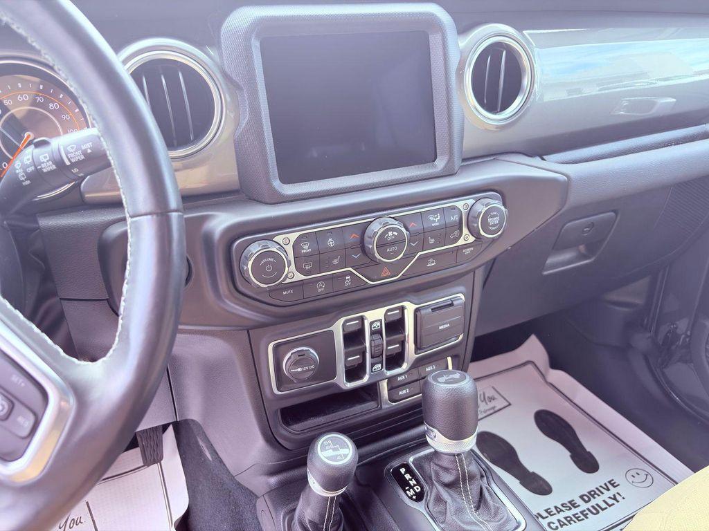 used 2022 Jeep Wrangler Unlimited car, priced at $34,950