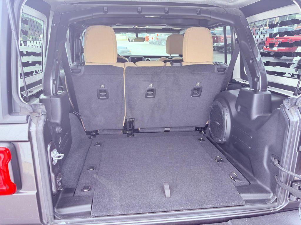 used 2022 Jeep Wrangler Unlimited car, priced at $34,950