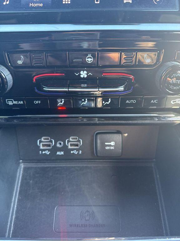 used 2024 Jeep Grand Cherokee L car, priced at $33,975