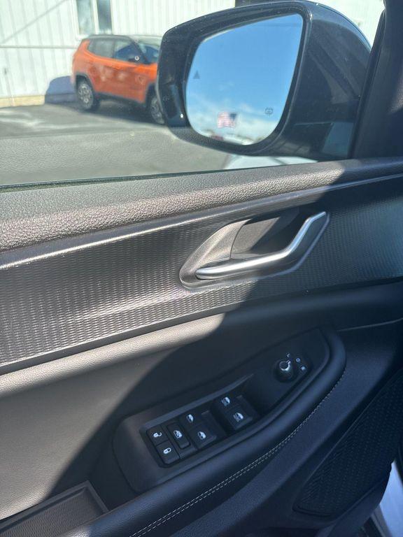 used 2024 Jeep Grand Cherokee L car, priced at $33,975