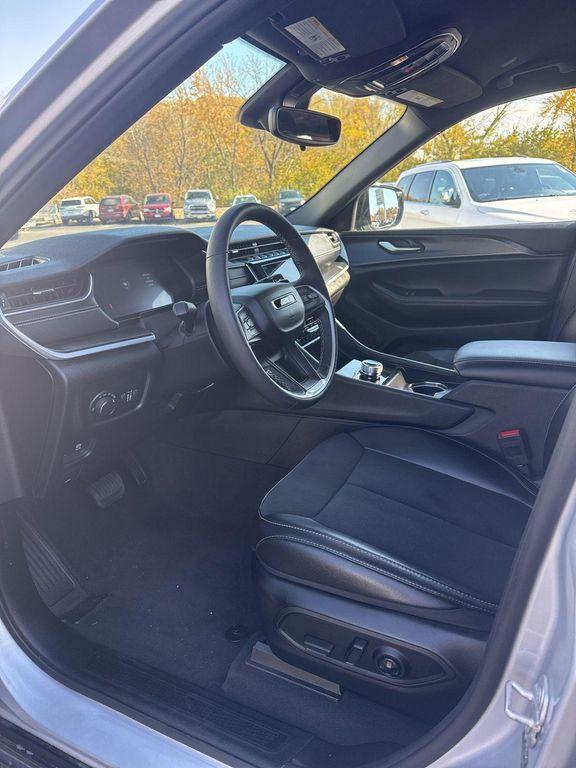 used 2024 Jeep Grand Cherokee L car, priced at $33,975