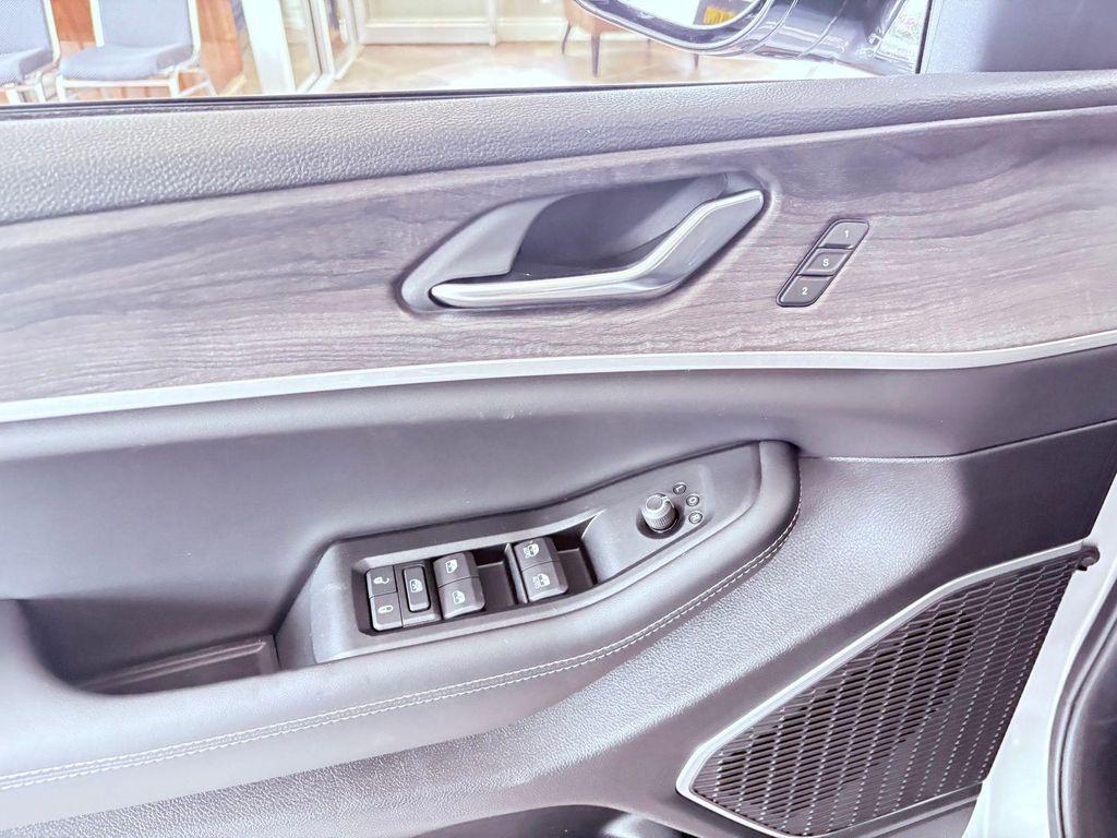 new 2025 Jeep Grand Cherokee car, priced at $52,260