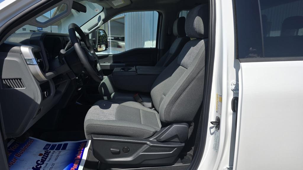 new 2025 Ford F-350 car, priced at $75,820