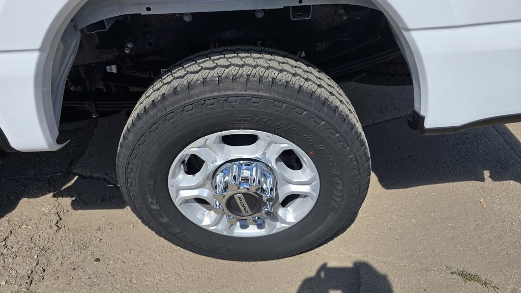 new 2025 Ford F-350 car, priced at $75,820
