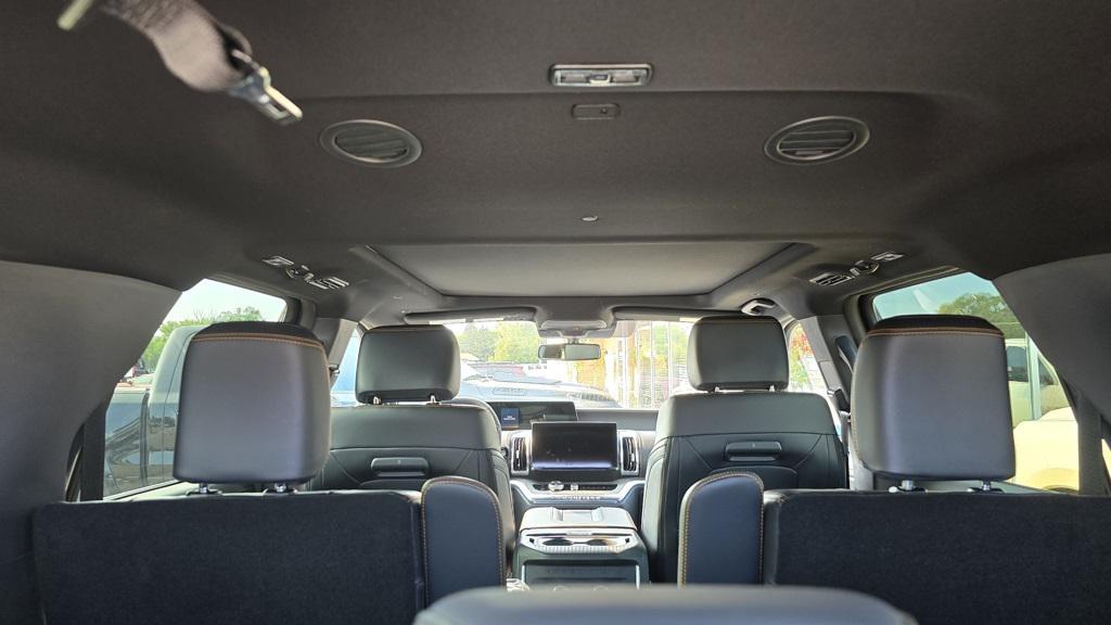 new 2025 Ford Expedition car, priced at $84,270