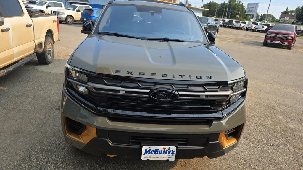 new 2025 Ford Expedition car, priced at $84,270