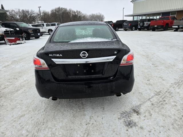 used 2015 Nissan Altima car