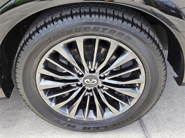 used 2022 INFINITI QX80 car, priced at $40,000