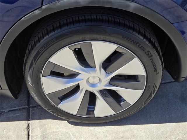 used 2021 Tesla Model Y car, priced at $30,000