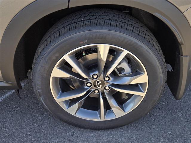 new 2026 INFINITI QX60 car, priced at $45,200