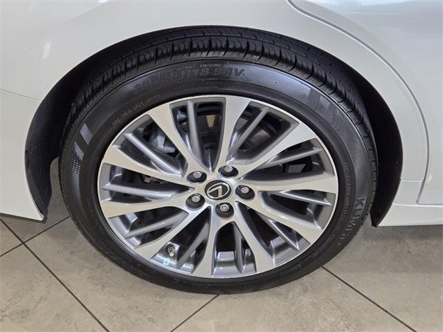 used 2019 Lexus ES 350 car, priced at $25,500