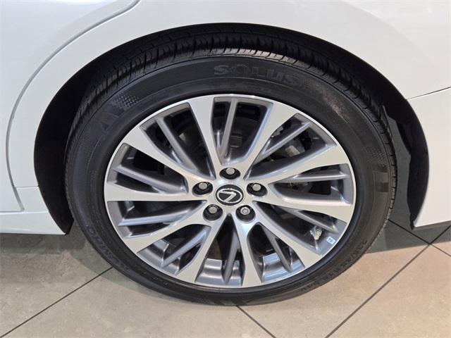 used 2019 Lexus ES 350 car, priced at $25,500