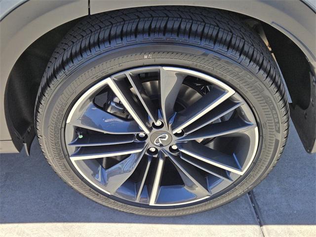 used 2025 INFINITI QX55 car, priced at $39,000