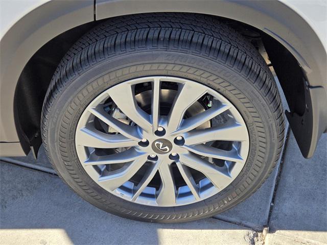 new 2025 INFINITI QX50 car, priced at $42,927