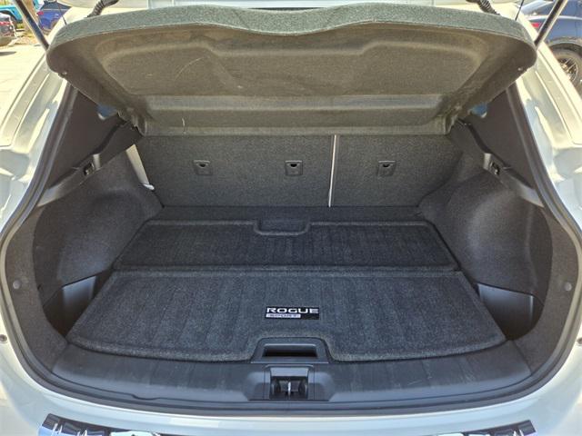 used 2018 Nissan Rogue Sport car, priced at $14,000