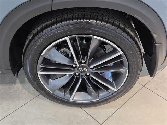used 2025 INFINITI QX55 car, priced at $39,800