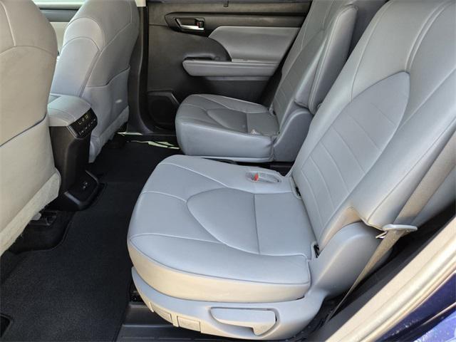 used 2023 Toyota Highlander car, priced at $32,800