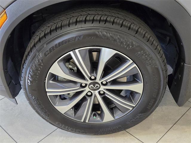 used 2025 INFINITI QX60 car, priced at $40,000
