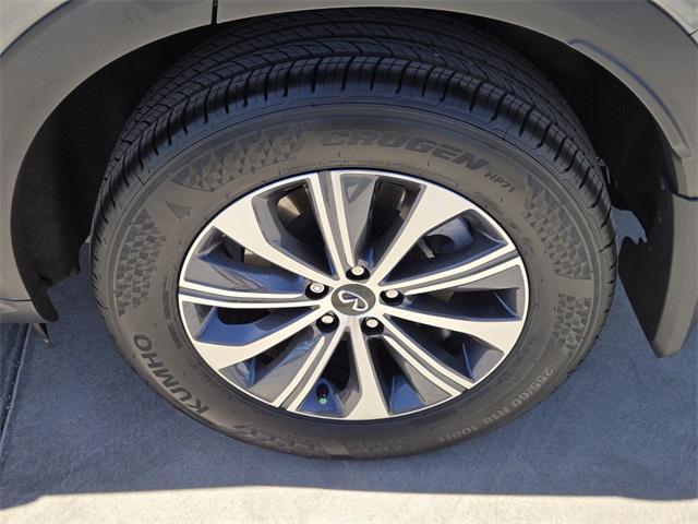 used 2025 INFINITI QX60 car, priced at $40,000