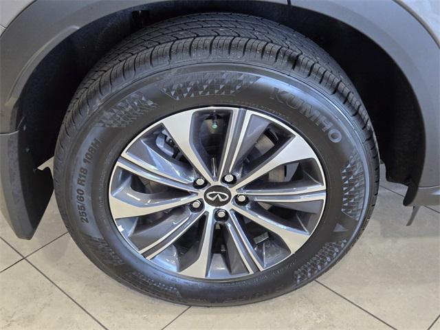 used 2025 INFINITI QX60 car, priced at $40,000