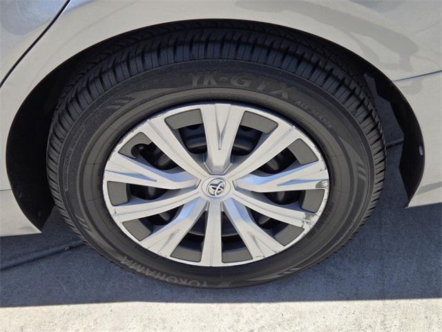 used 2019 Toyota Camry Hybrid car, priced at $18,300