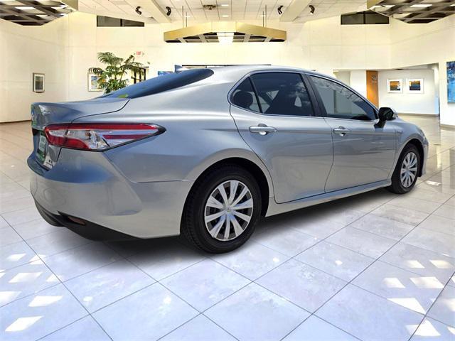 used 2019 Toyota Camry Hybrid car, priced at $18,300
