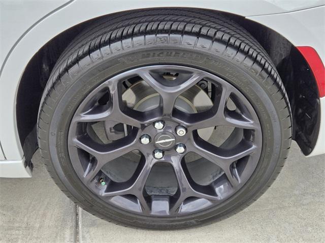 used 2019 Chrysler 300 car, priced at $19,300
