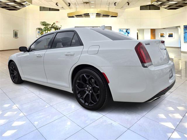 used 2019 Chrysler 300 car, priced at $19,300