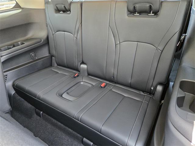 new 2025 INFINITI QX60 car, priced at $46,670