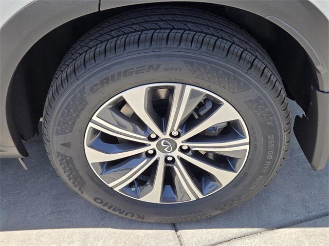 new 2025 INFINITI QX60 car, priced at $46,670