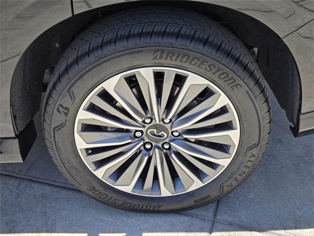 used 2025 INFINITI QX80 car, priced at $77,500