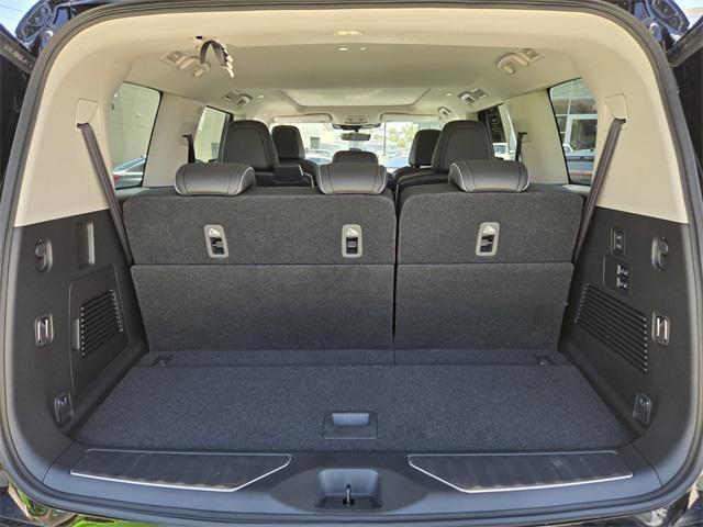 used 2025 INFINITI QX80 car, priced at $77,500