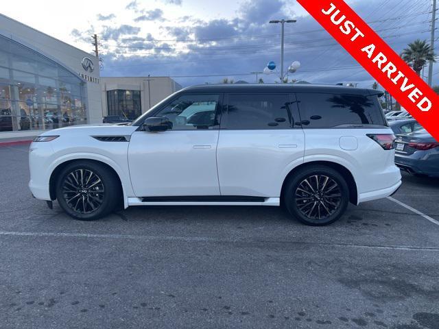 used 2025 INFINITI QX80 car, priced at $109,000