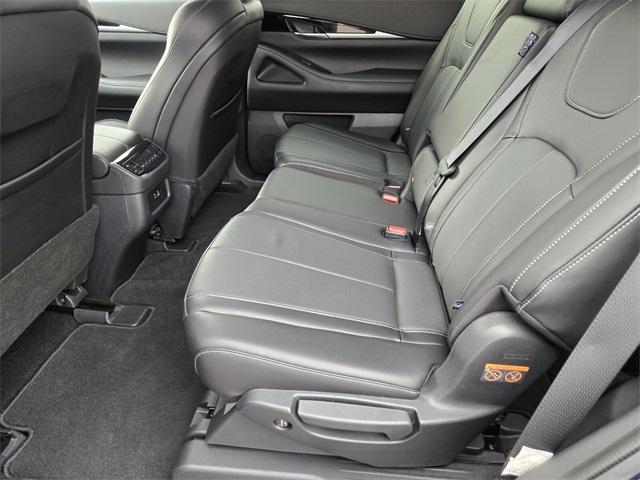 used 2025 INFINITI QX60 car, priced at $38,295