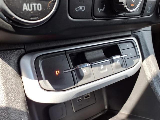 used 2023 GMC Acadia car, priced at $32,999