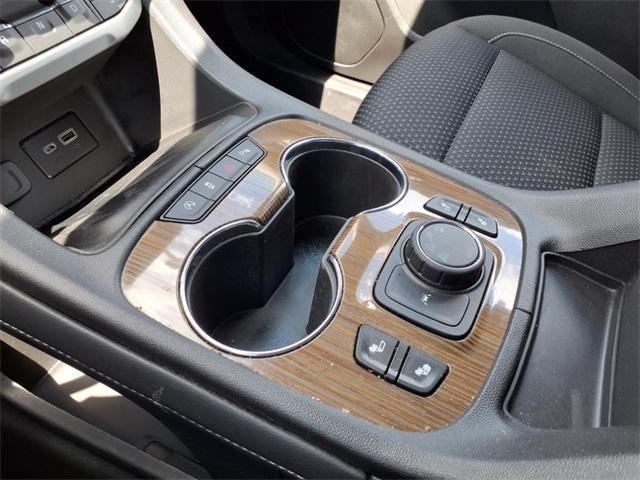 used 2023 GMC Acadia car, priced at $32,999