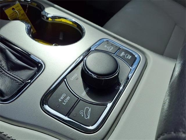 used 2017 Jeep Grand Cherokee car, priced at $22,995