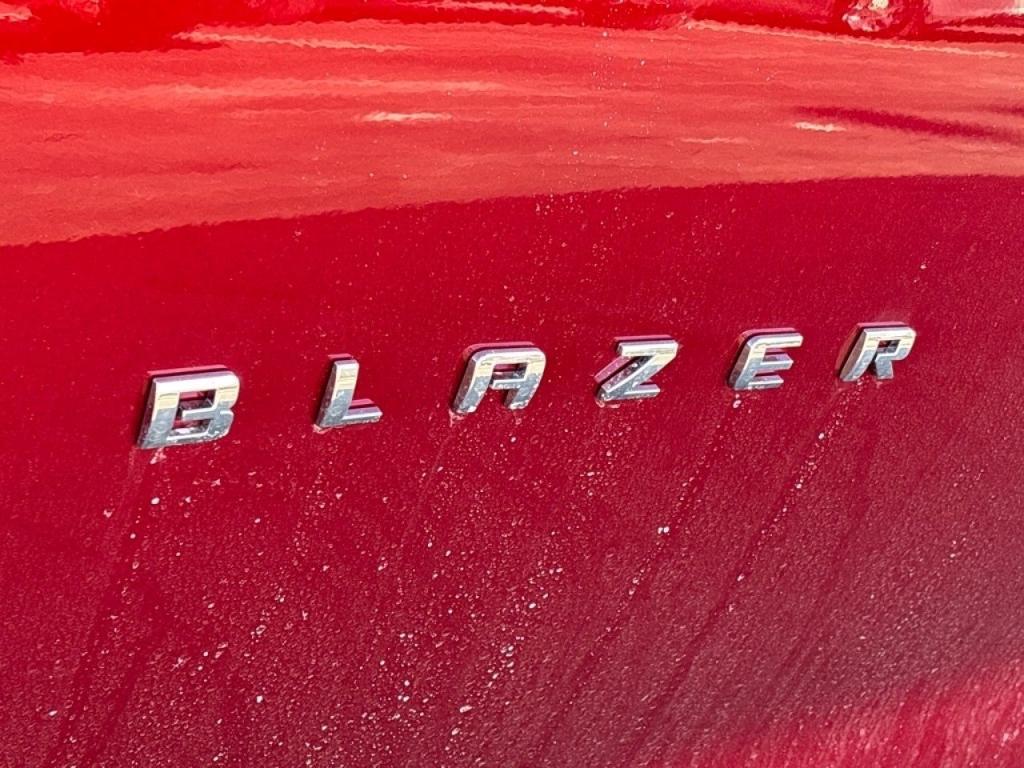 new 2025 Chevrolet Blazer car, priced at $35,248