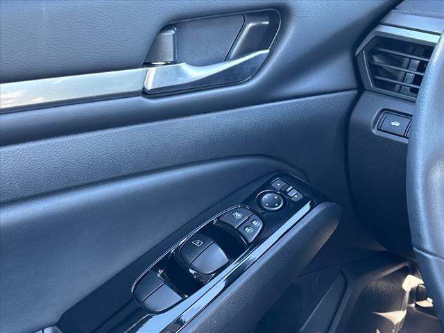 new 2024 Nissan Altima car