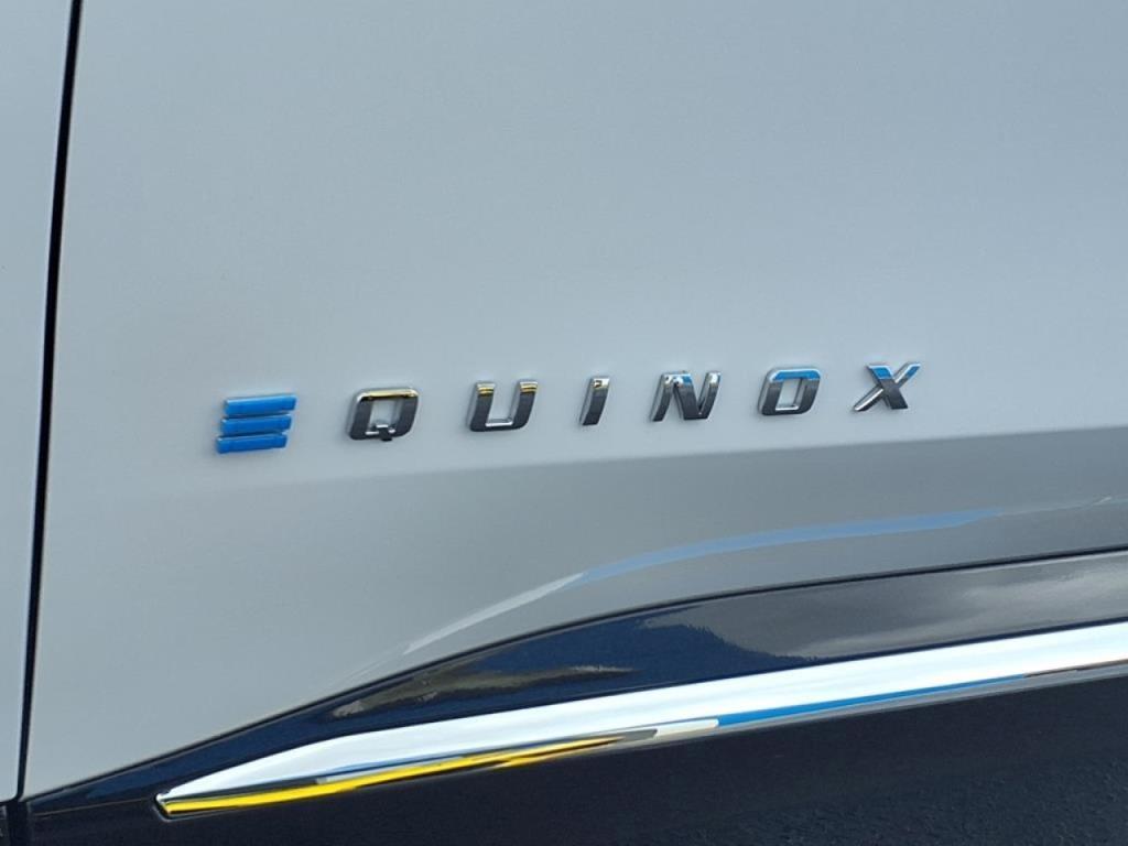 new 2025 Chevrolet Equinox EV car, priced at $40,790
